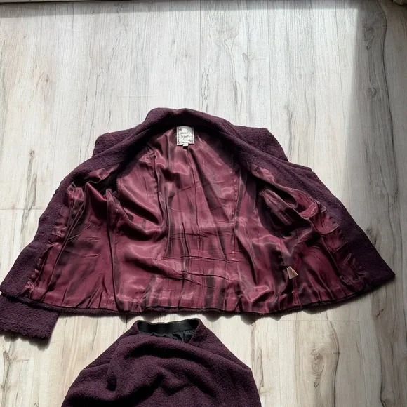 Nanette Lepore Plum soft Sweater suit Set - Picture 11 of 11